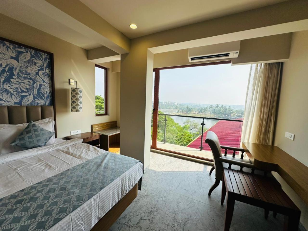 Titanic Boutique Hotel Baga Exterior photo